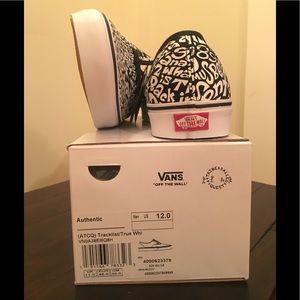 Vans x A Tribe Called Quest “The Authentic” sz 12